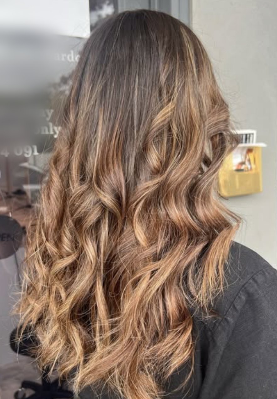 Hand-painted balayage with soft, lived-in dimension