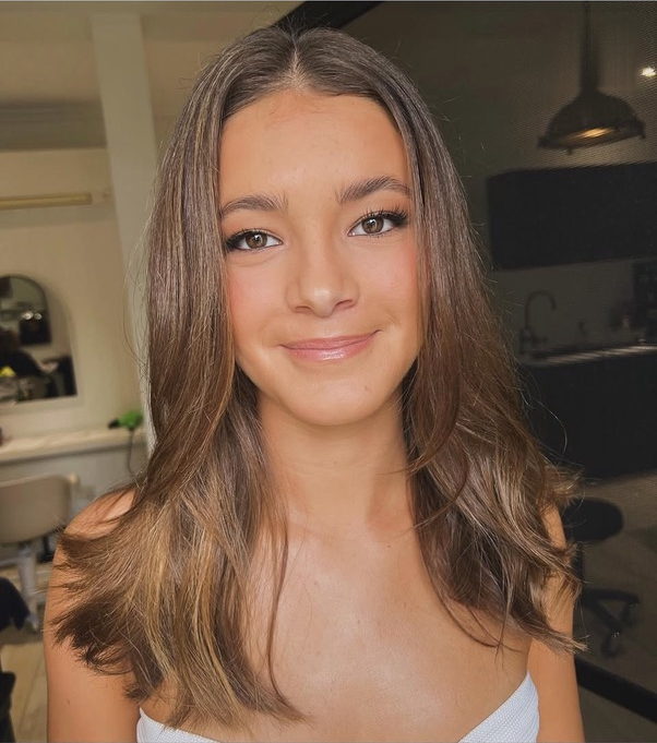 Smooth blow-dry with soft glam makeup