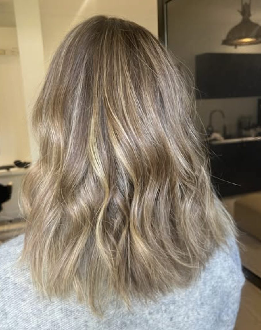 Glossy, healthy salon colour